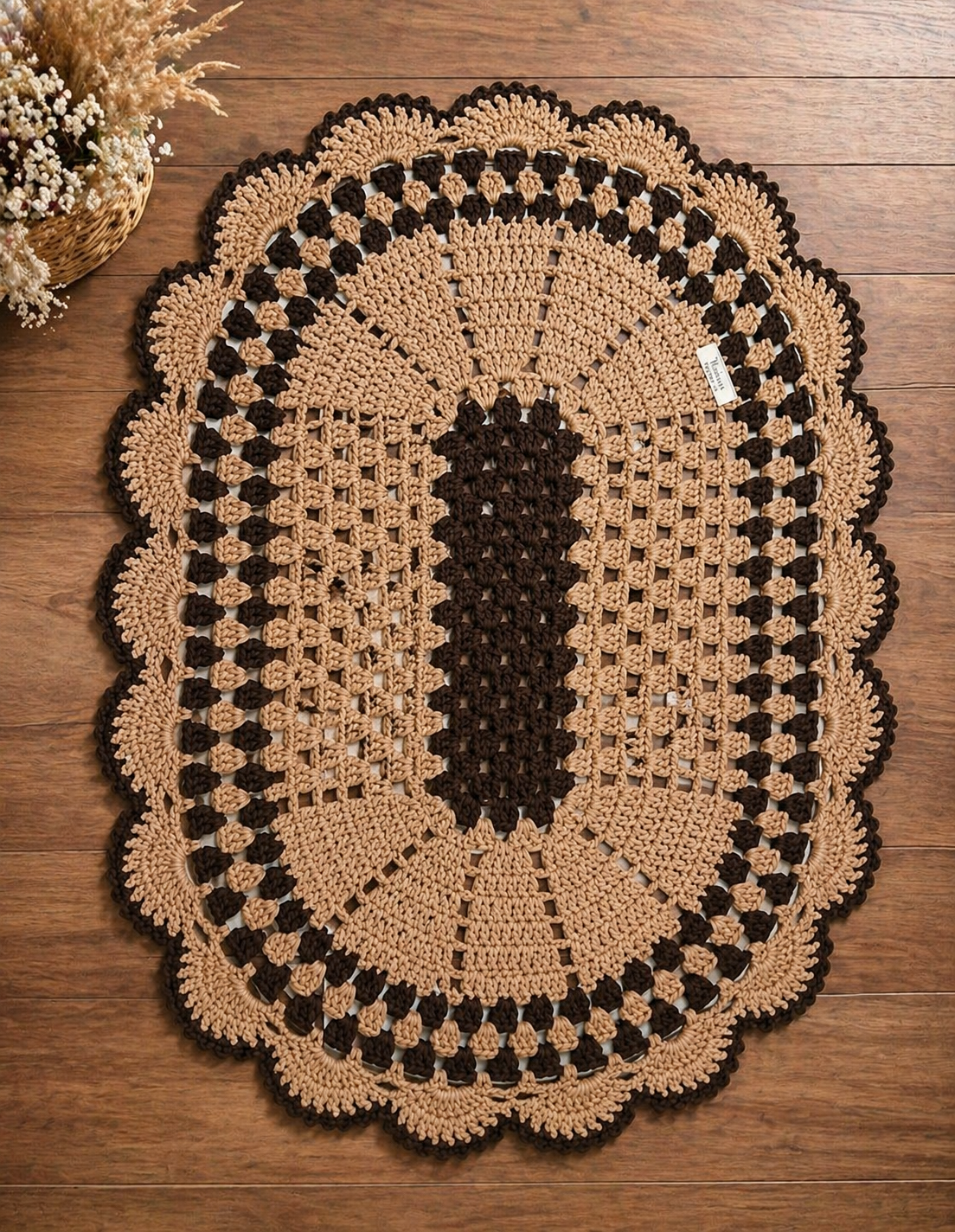 Tapete de Crochê Oval Marrom